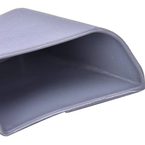 Liimattava säilytyspussi autoon – kompakti ja käytännöllinen