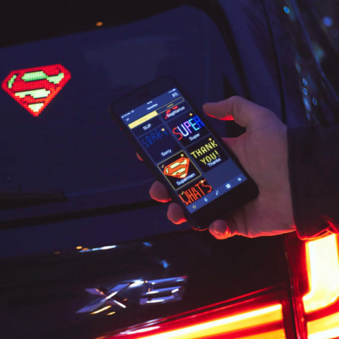 LED Emojis - Animoitu Autoille - Moderni ja Interaktiivinen Tyyli