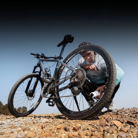 Bomba Eléctrica Portátil para Bicicleta — Potente y Compacta