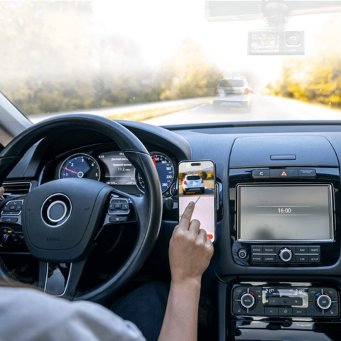 Caméra De Voiture Connectée – Sécurité Totale En Conduite