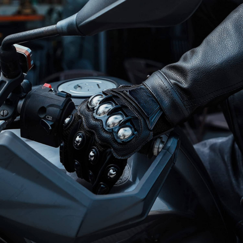 Motocyklistické rukavice s vystuženými chráničmi – Ideálne na cestu a do terénu 