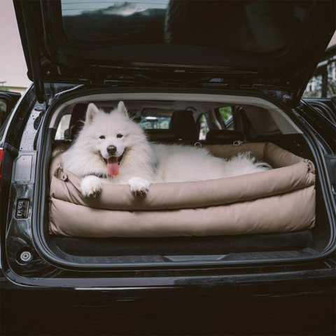 犬用自動車クッション – 道路でのサポートと快適さ 