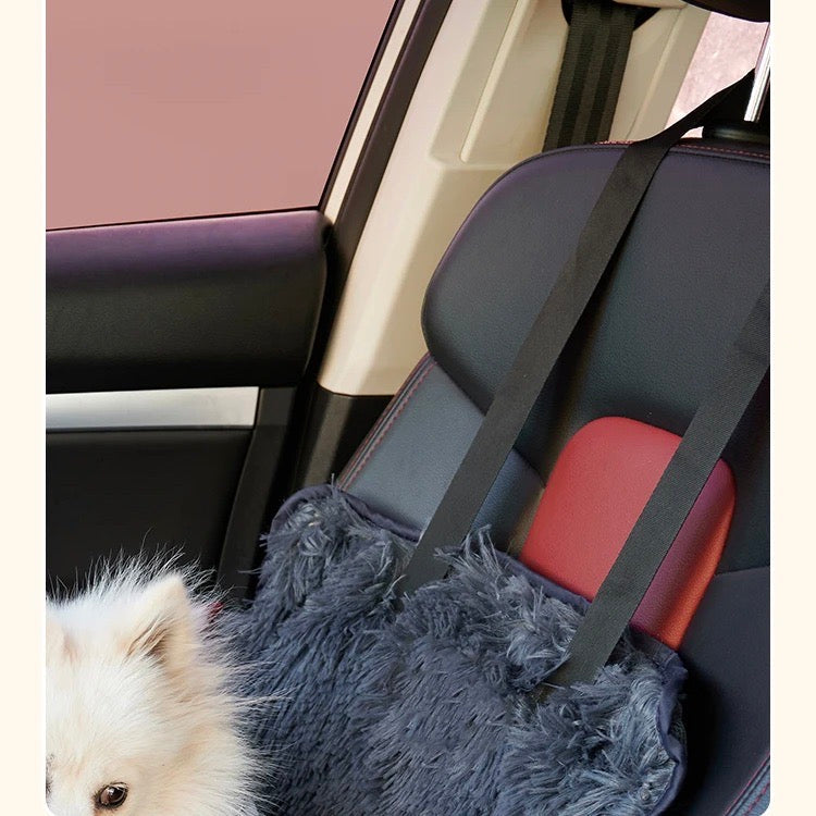 犬用車用クッション - 車内での快適さ 